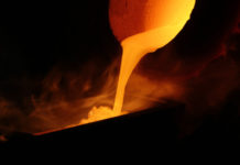 Degussa übernimmt Edelmetall-Scheideanstalt in Pforzheim