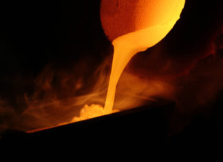 Degussa übernimmt Edelmetall-Scheideanstalt in Pforzheim