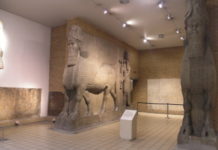 Mit dem Presslufthammer gegen das kulturelle Erbe der Menschheit