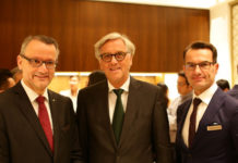 Neue Degussa-Niederlassung in Singapur