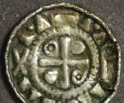 Sensationsfund von 2.200 Hochrandpfennigen in Brandenburg