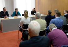 Kulturausschuss weigert sich, die 44.500 Unterschriften der Petition „Für den Erhalt des privaten Sammelns“ entgegenzunehmen