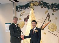 63 kg pures Gold: Der erste Weihnachtsbaum aus Wiener Philharmonikern