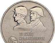 Zum 80. Geburtstag der Bildhauerin und Medailleurin Evelyn Hartnick