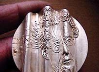 Victor Huster: Kleinste Denkmale – Geprägte Zeitzeugen – Moderne Werte