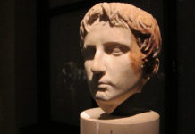 Sohn des vergöttlichten Caesar