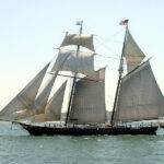 02_800px-17-11-19_SHENANDOAH_Square_Sail_Schooner_05-07-20