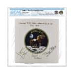 Bild00–Apollo11_Flown_Crew_Signed-Beta_Cloth_MissionInsignia_6inx6in_OnWhite_v2
