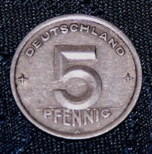 DDR Original Geld Münzen Aluchips Pfennig Zahlungsmittel Party Kasse Konvolut 