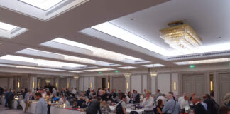 Münzhändler aus aller Welt bei der Coinex in London