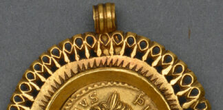 Frankreichs Bibliothèque Nationale vermisst Goldobjekte mit Postumus-Münzen