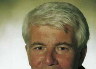 Manfred Mehl mit dem Verdienstkreuz am Bande ausgezeichnet