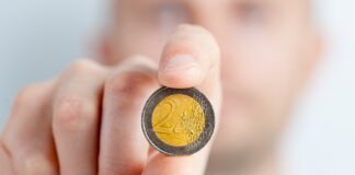 Wie soll die neue 2-Euro-Gedenkmünze „35 Jahre Erasmus-Programm“ aussehen?