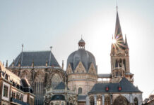 Aachen Show: Neue Papiergeldbörse in Aachen