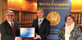 Ralf Fischer zu Cramburg mit dem Mérite Européen ausgezeichnet
