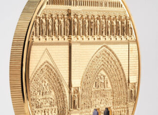 Tiffany Art Metropolis: Notre Dame