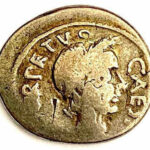 03-Denar des Julius Caesar