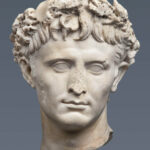 13-BKF_Presse_Augustus_Kopf_des_Augustus_mit_Buergerkrone