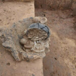 01-urnengrab-rasseln